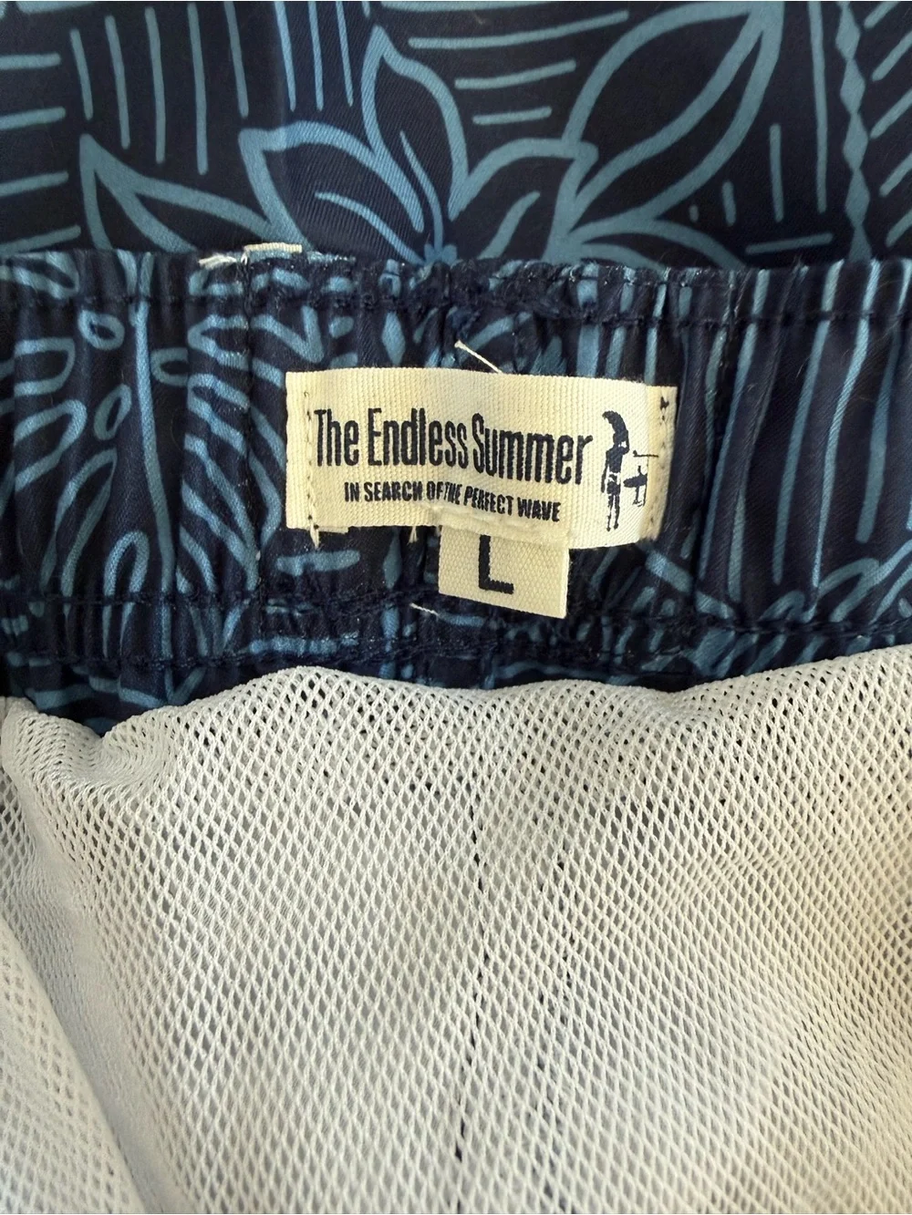 Endless Summer Men's Navy Printed Volley Swim Trunks NWT Size L